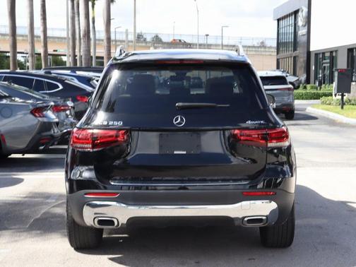 2022 Mercedes-Benz GLB 250 4MATIC