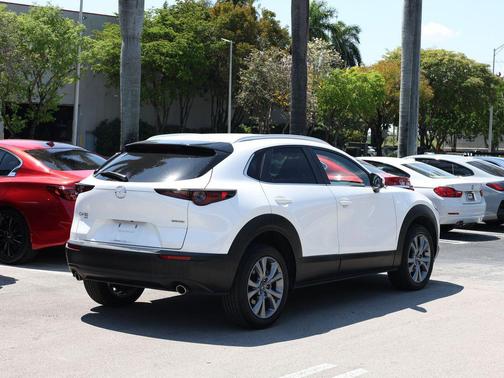 Snowflake White Pearl Mica 2025 Mazda CX-30 2.5 S Preferred Package