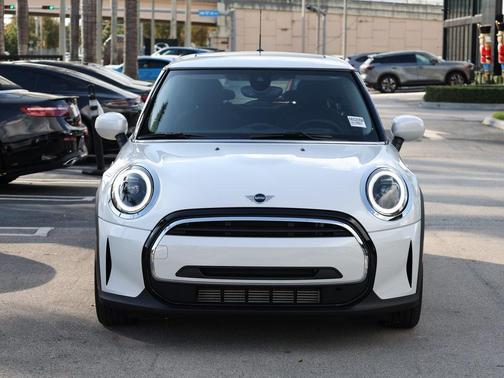 2023 MINI Hardtop Cooper