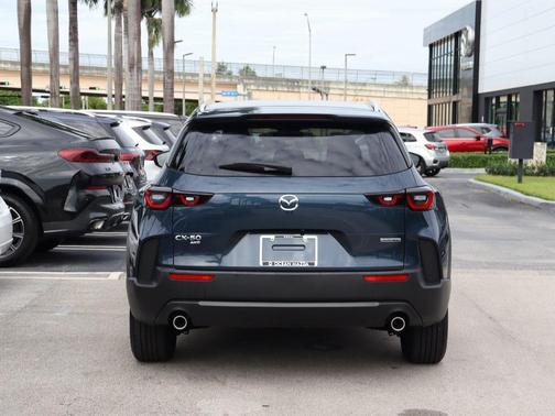 2025 Mazda CX-50 2.5 S Preferred Package