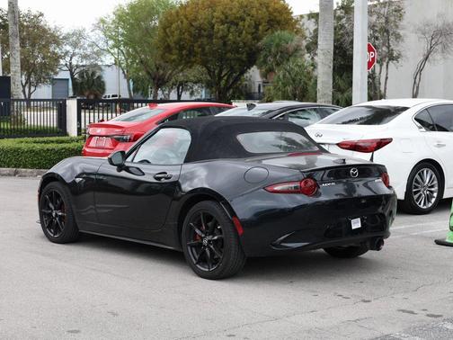 2019 Mazda MX-5 Miata Club