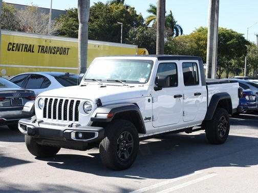 2023 Jeep Gladiator Sport