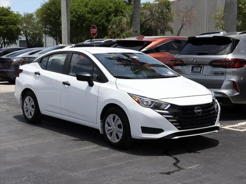 2024 Nissan Versa 1.6 S