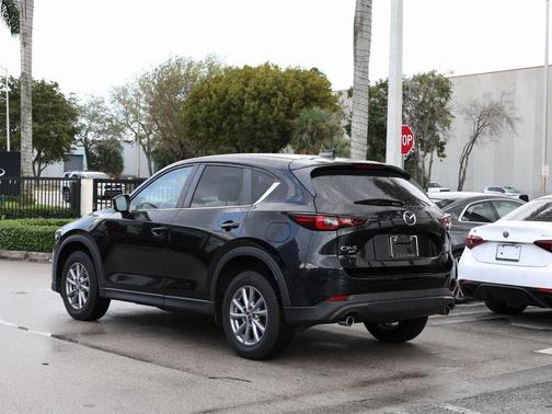 2023 Mazda CX-5 2.5 S Preferred Package