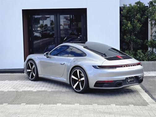 2023 Porsche 911 Carrera