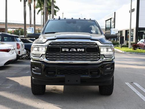 2023 RAM 3500 Limited Mega Cab 4x4 6'4' Box