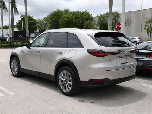 Platinum Quartz 2026 Mazda CX-90 3.3 Turbo Preferred