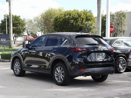 2023 Mazda CX-5 2.5 S Preferred Package