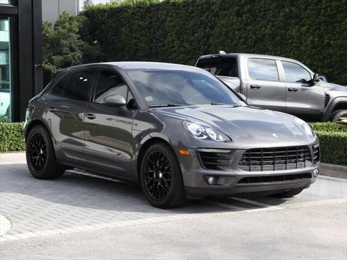 2015 Porsche Macan S