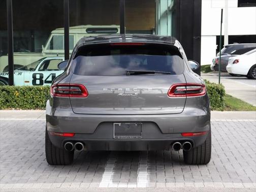 2015 Porsche Macan S
