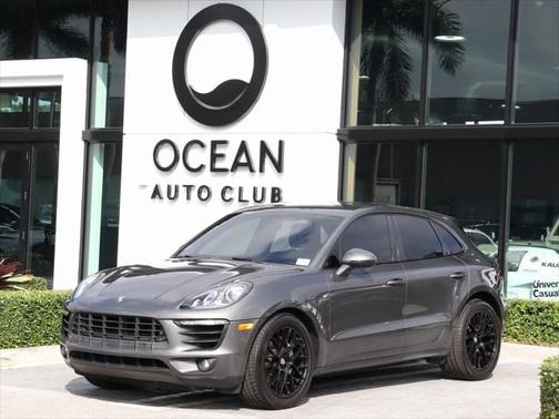 2015 Porsche Macan S