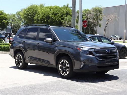 2025 Subaru Forester Premium