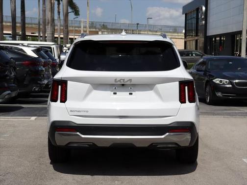 2024 Kia Sorento S