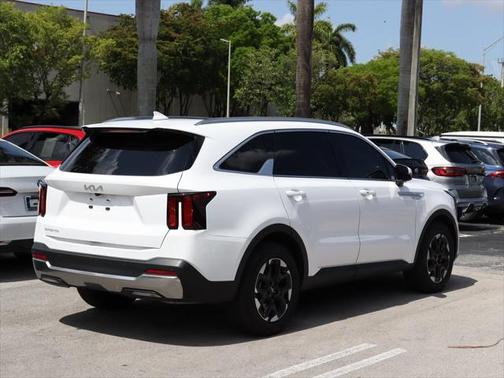 2024 Kia Sorento S