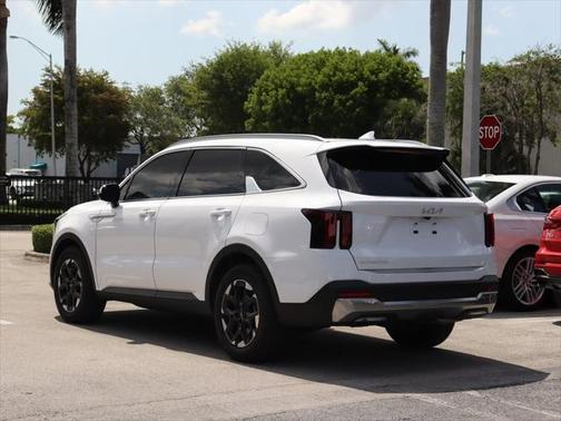 2024 Kia Sorento S