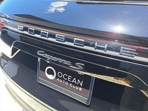 2023 Porsche Cayenne S
