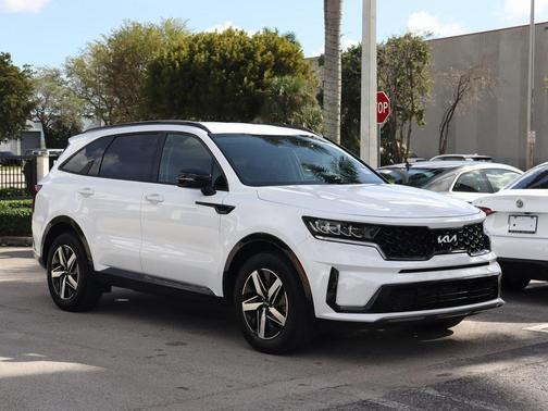 2023 Kia Sorento S