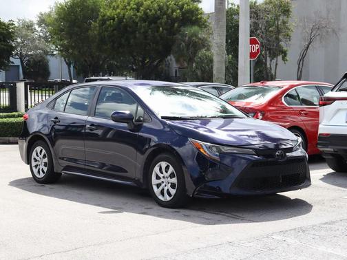 2020 Toyota Corolla LE