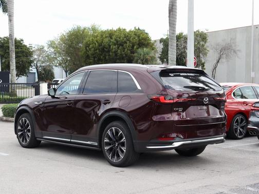 2025 Mazda CX-90 PHEV Premium Plus