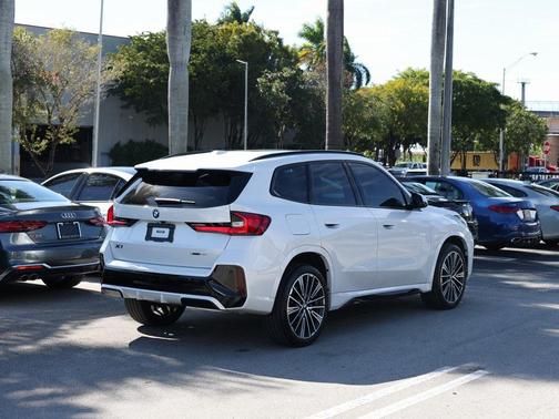 2023 BMW X1 xDrive28i