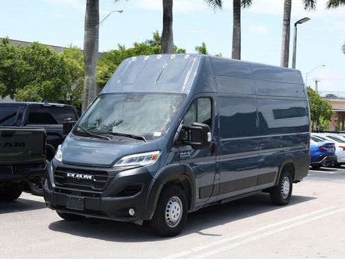 Bright White Clearcoat 2024 RAM ProMaster 3500 High Roof