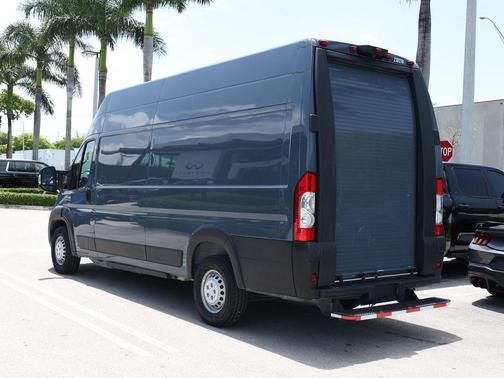 Bright White Clearcoat 2024 RAM ProMaster 3500 High Roof