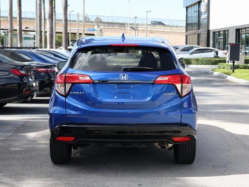 2022 Honda HR-V 2WD Sport