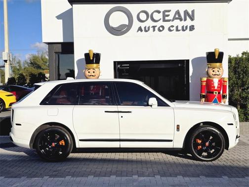 2022 Rolls-Royce Cullinan Base