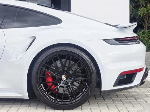 2021 Porsche 911 Turbo