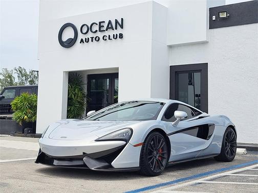 2017 McLaren 570S Base