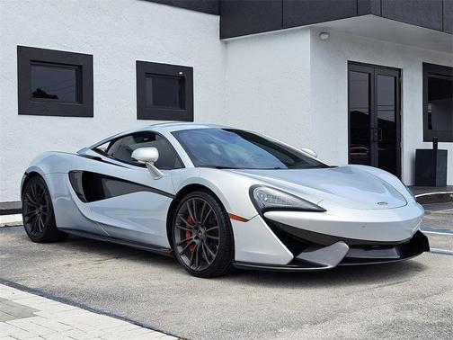2017 McLaren 570S Base