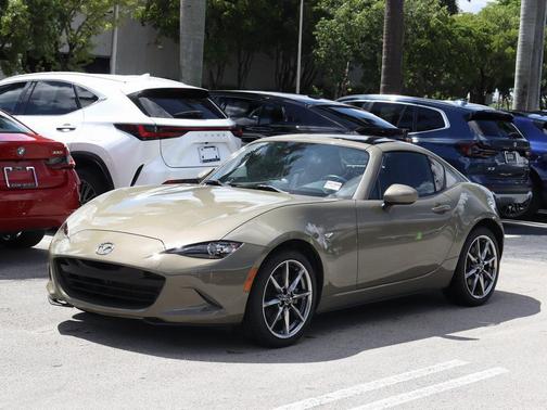 2023 Mazda MX-5 Miata RF Grand Touring