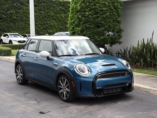 2022 MINI Hardtop Cooper S
