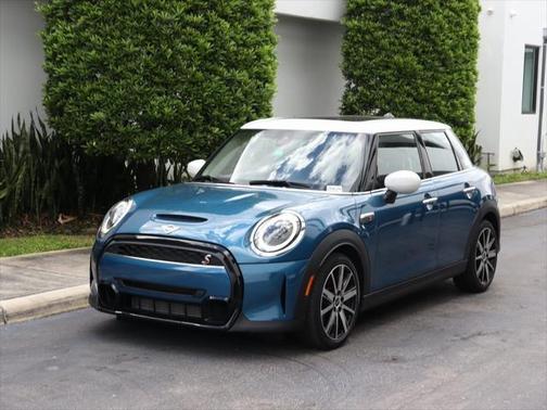 2022 MINI Hardtop Cooper S