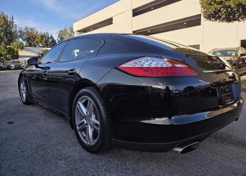 2012 Porsche Panamera 4