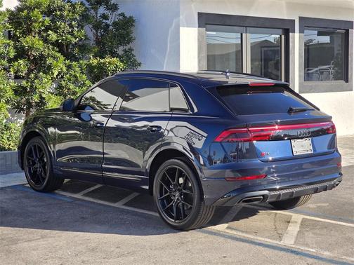 2024 Audi Q8 55 Premium Plus