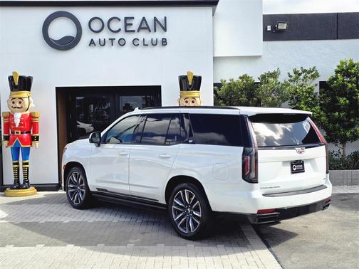 2023 Cadillac Escalade Sport