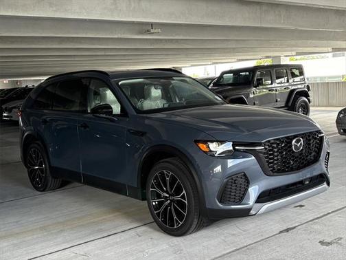 2025 Mazda CX-70 PHEV Premium Package