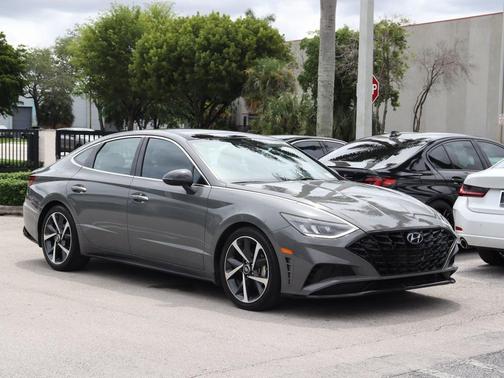 2022 Hyundai SONATA SEL Plus