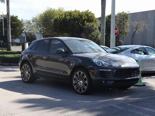 2017 Porsche Macan S