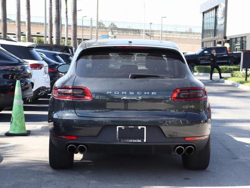 2017 Porsche Macan S