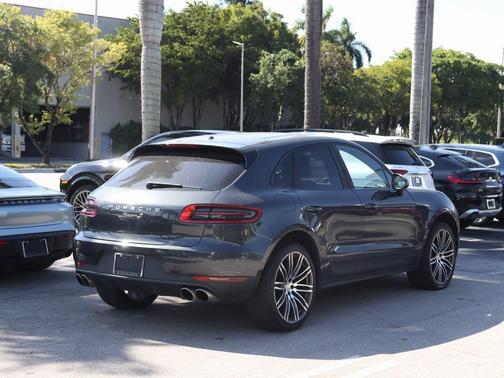 2017 Porsche Macan S