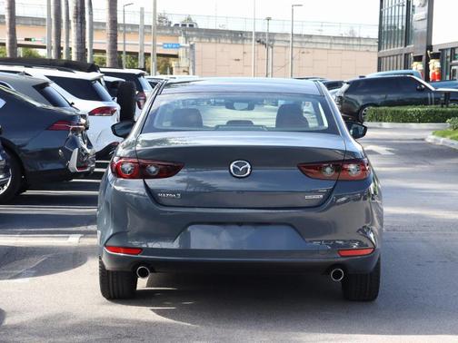 2022 Mazda Mazda3 FWD