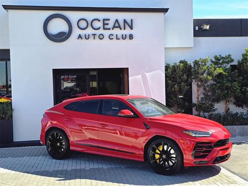 2022 Lamborghini Urus Base