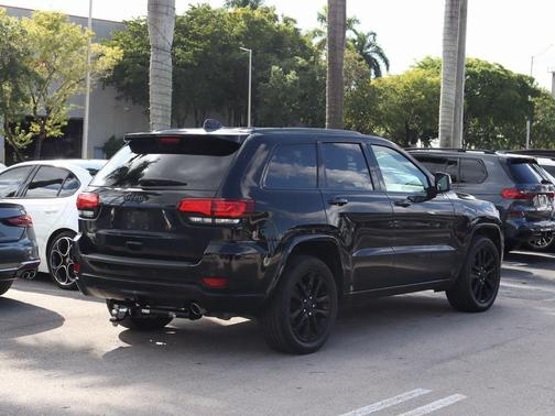 2019 Jeep Grand Cherokee Altitude
