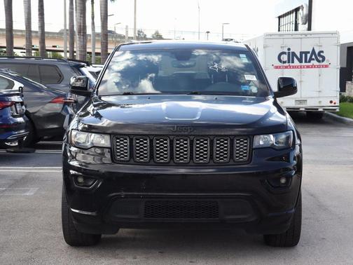 2019 Jeep Grand Cherokee Altitude