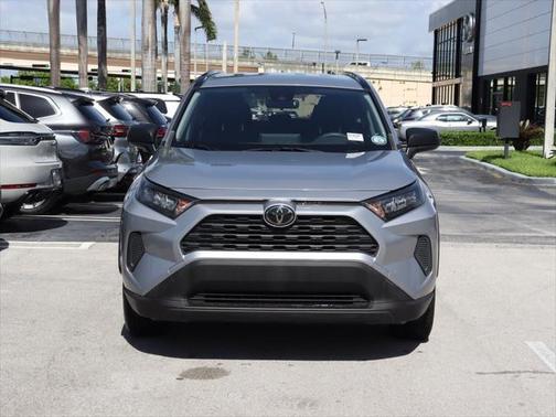 2020 Toyota RAV4 LE