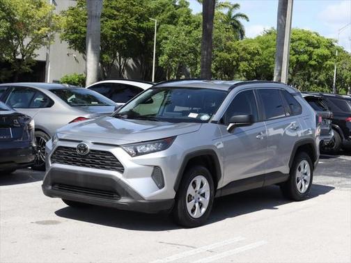 2020 Toyota RAV4 LE