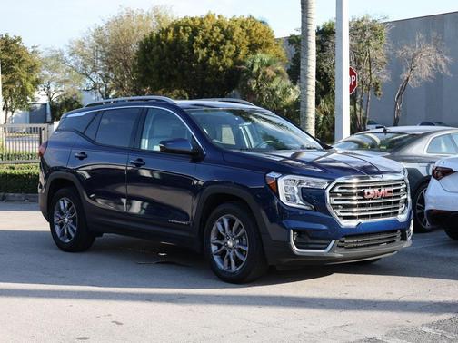 2023 GMC Terrain SLT