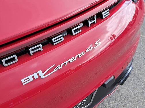 2023 Porsche 911 Carrera 4S Cabriolet